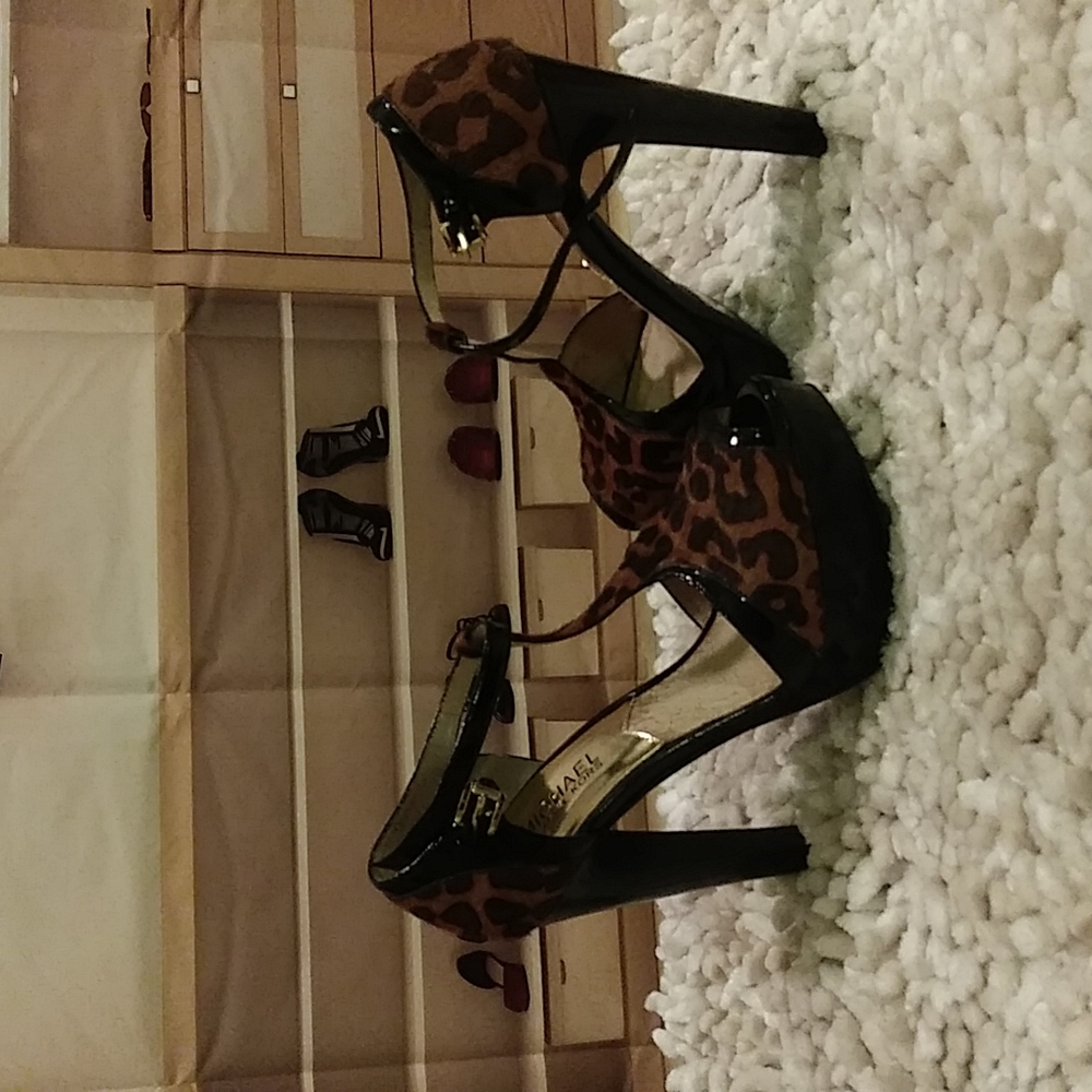 Michael Kors Brinkley Leopard shoes